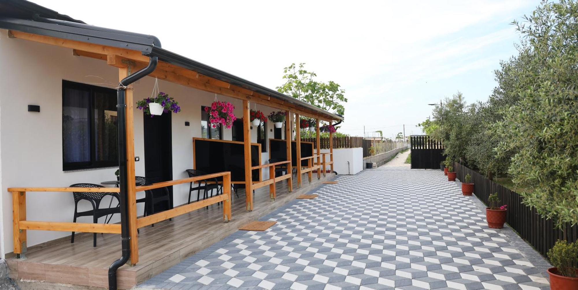 Olive Oasis Studio ベラト エクステリア 写真